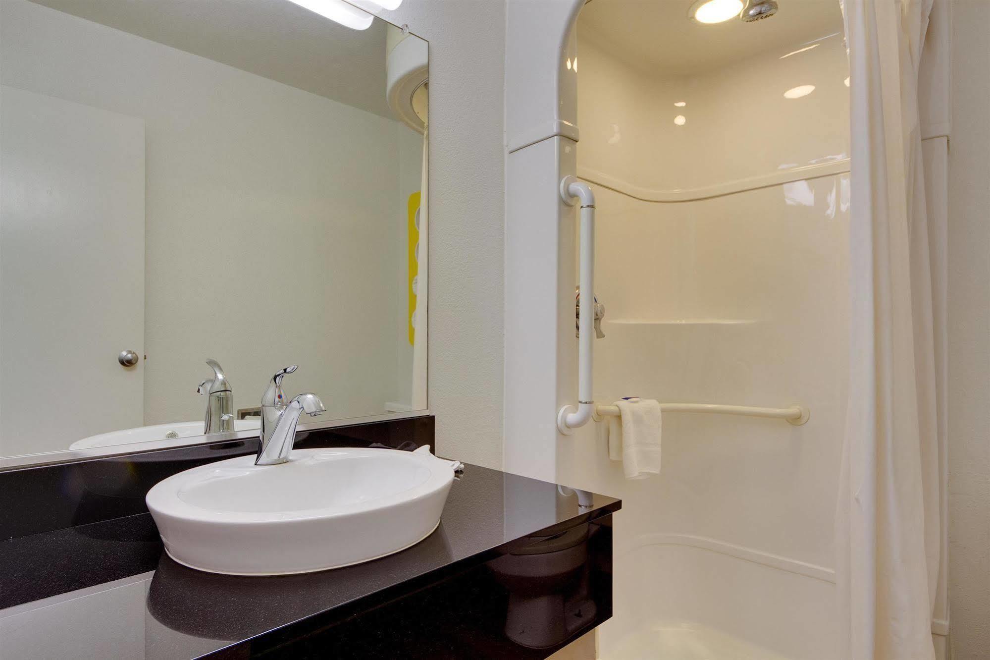 Avera Suites Маскоги Экстерьер фото