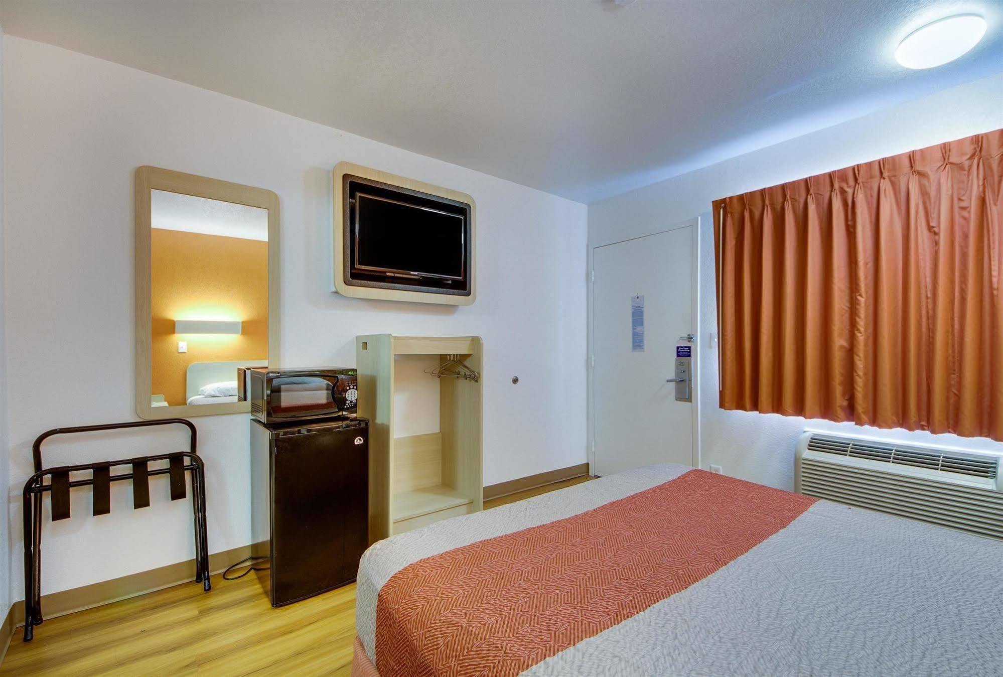 Avera Suites Маскоги Экстерьер фото